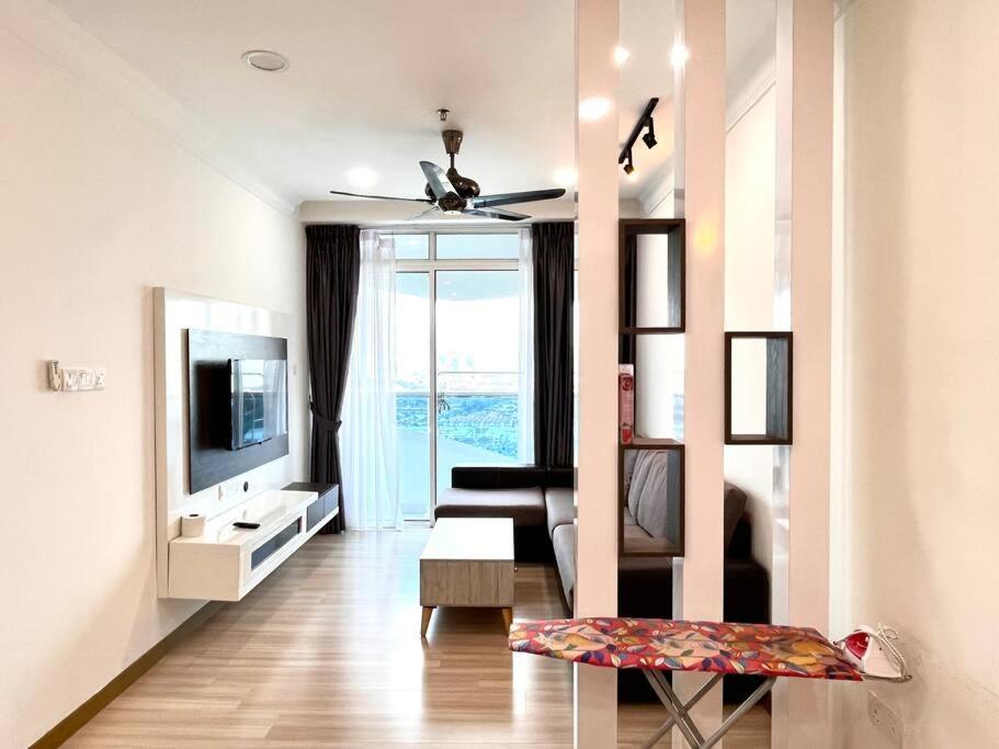 Tranquerah Concept Suite 05 @ The Wave Residence מראה חיצוני תמונה